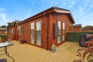 HOMESTEAD LAKE- click for photo gallery